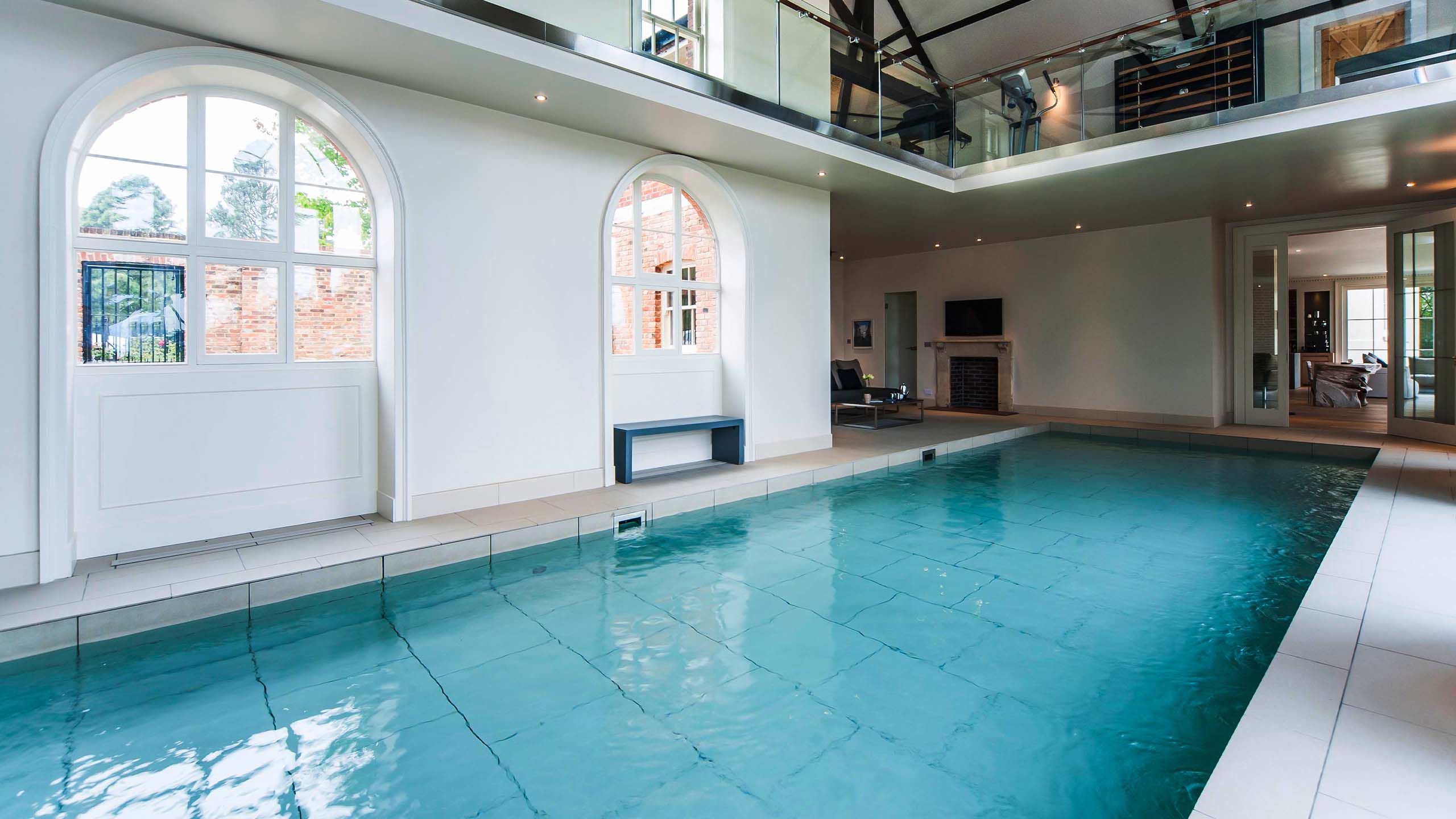 Hadley House - Movable Floor Pool | Aqua Platinum Projects