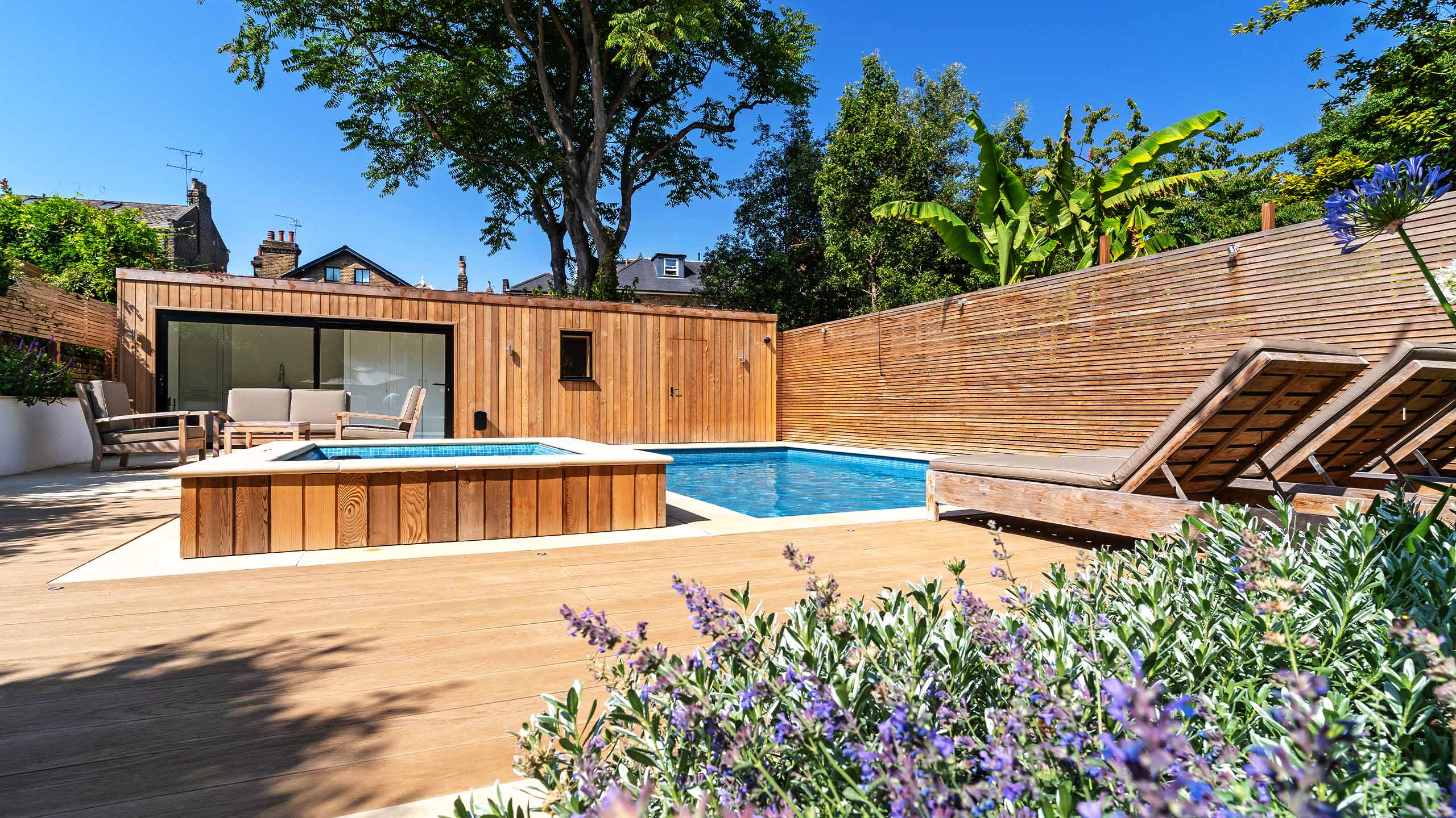 Outdoor Swimming Pool Experts | Aqua Platinum Projects