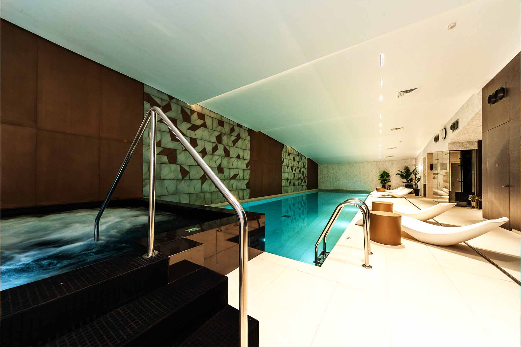 Prince of Wales Drive - Glamorous Basement Pool | Aqua Platinum Project